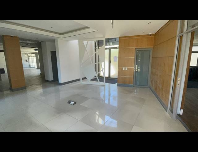 917M² OFFICE TO LET IN CENTURY CITY